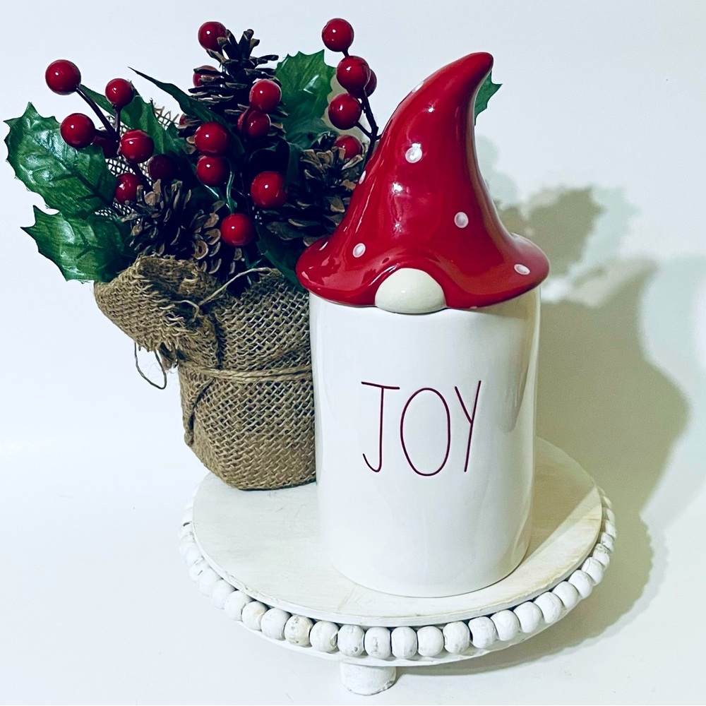 DW Home / Rae Dunn Gnome Candle